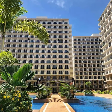 Affordable Staycation Near Airport And Beach